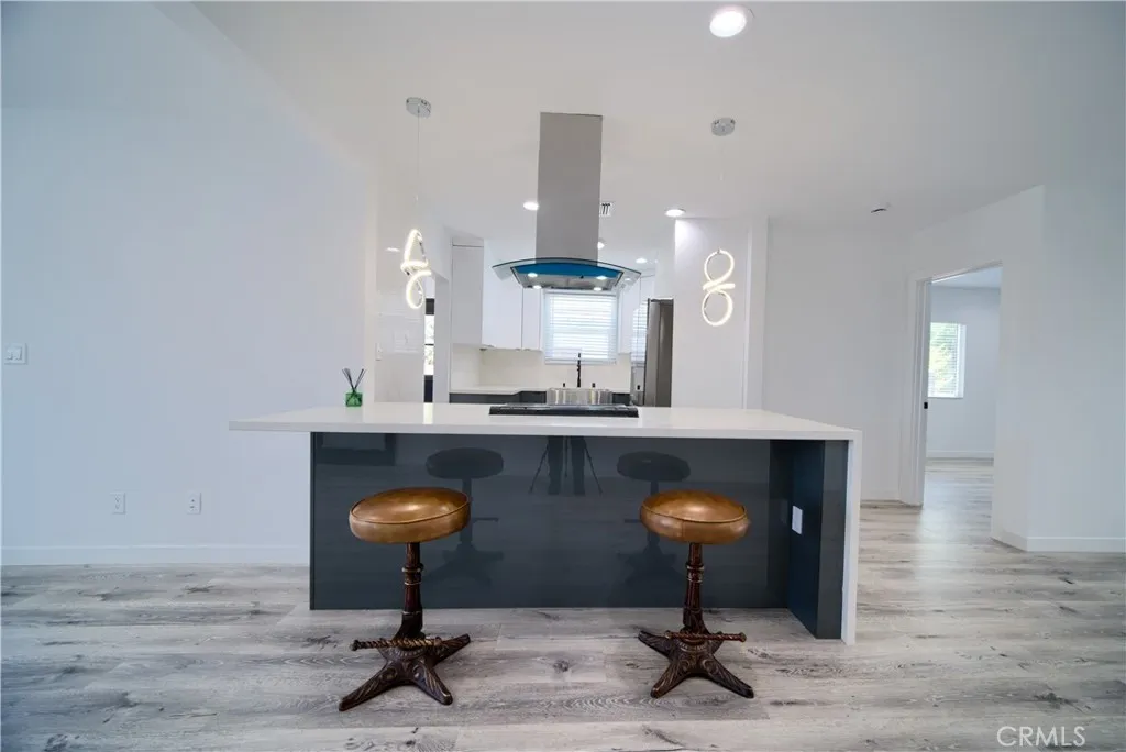 6160 Shoshone Avenue, Encino, California 91316 home-pic-17